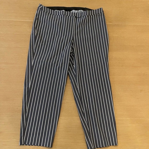 Women's Lane Bryant Size 22 Striped The Madison Ankle Pants Stretch Gray New - Picture 1 of 9
